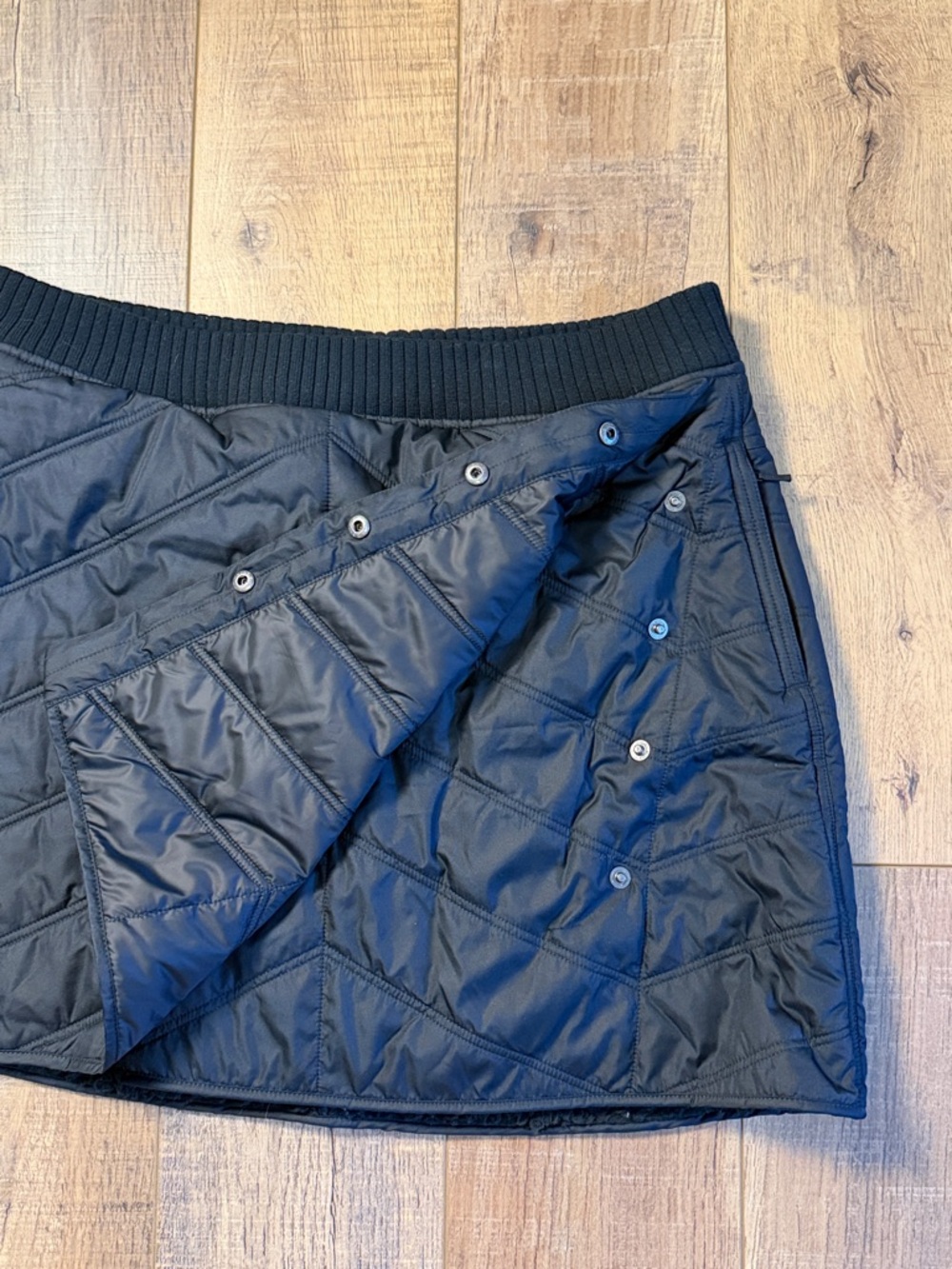 prAna Diva Wrap Quilted Fleece Lined Black Skirt Size XL - Picture 4 of 12
